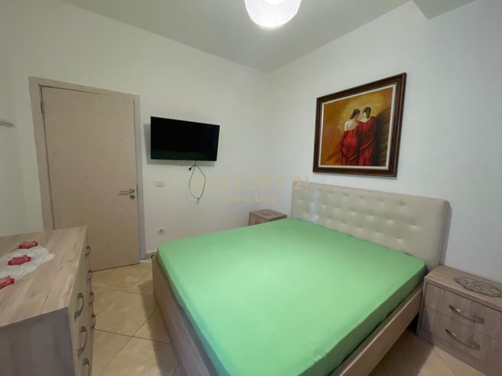 JEPET ME QIRA APARTAMENT 2+1 TEK SHKEMBI I KAVAJES!