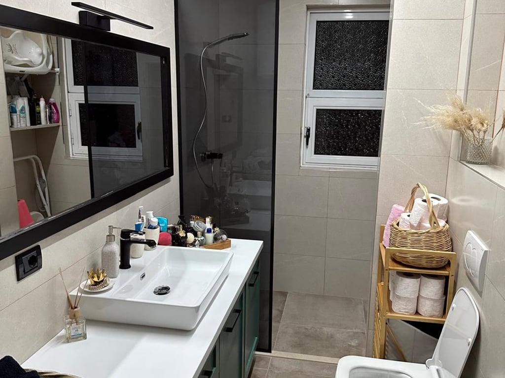 🏡 Apartment for Sale 1+1 – Former Park, Tirana