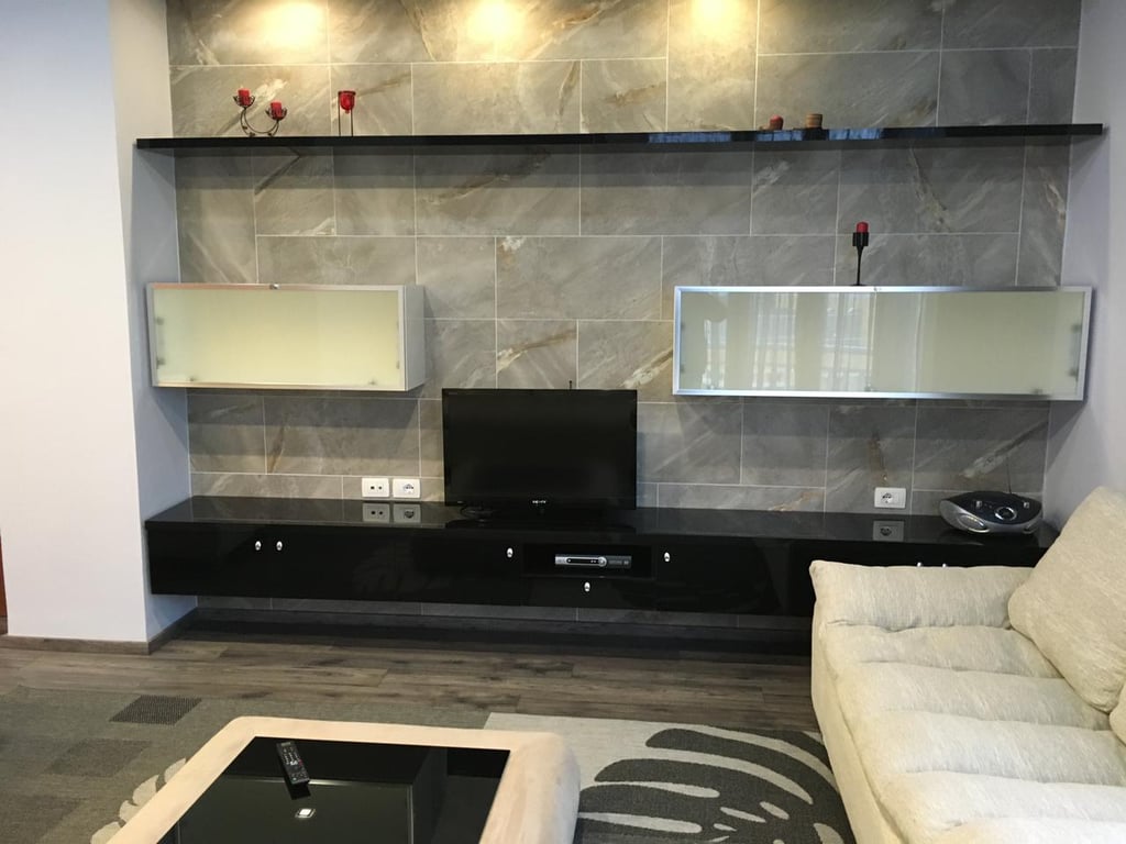 Apartament 2+1 me qira tek Stadiumi Air Albania