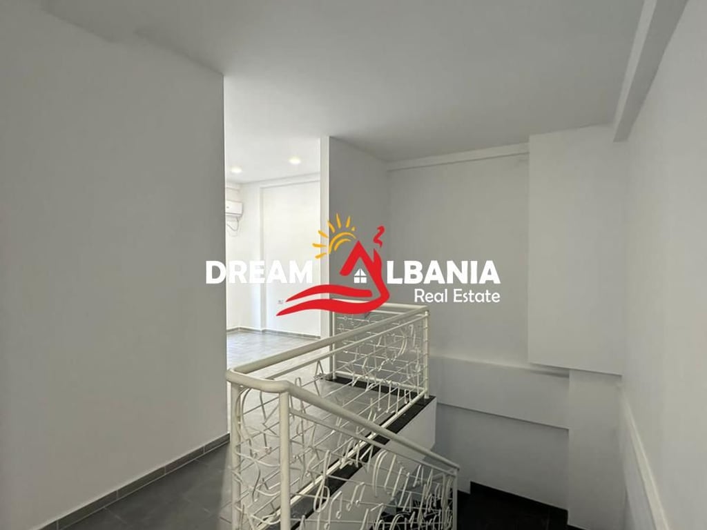 Appartamento 2+1+ Negozio a Fresk, vicino a Spar 2 a Tirana (ID 41211526)