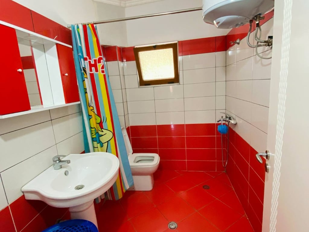 Jepet Apartament me qera  1 +1 Laprak 