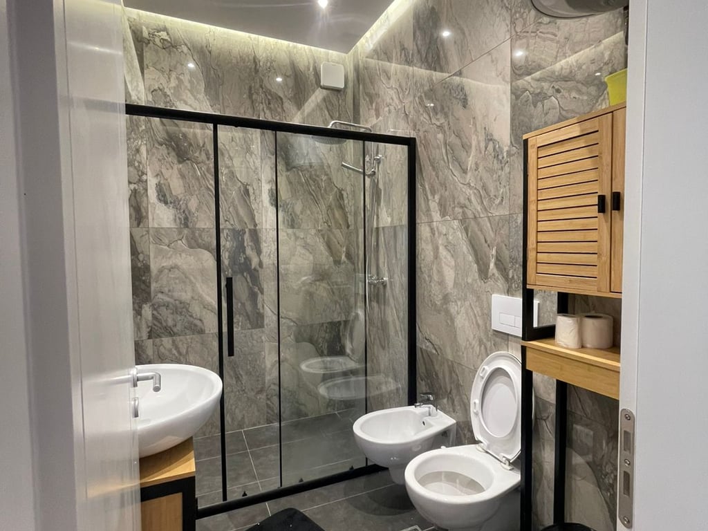 Shtepi me qera 2+1+2 Tek rruga e Kosovarve