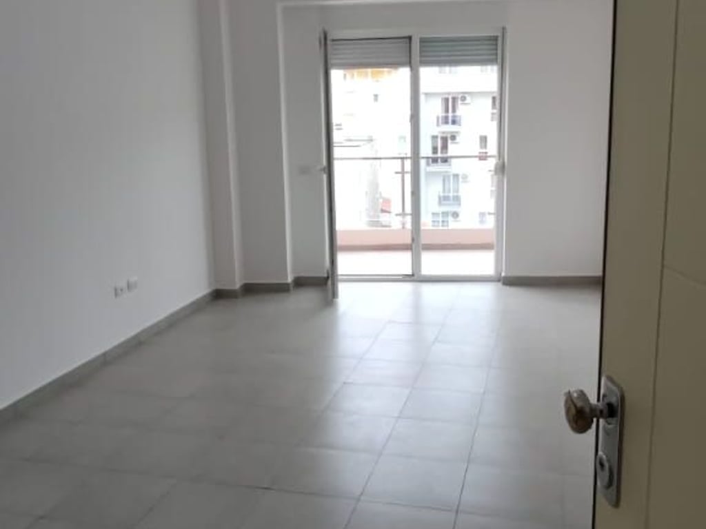 Vendesi appartamento 1+1 a Shengjin!!!
