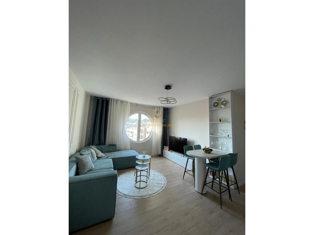 A super 2+1 apartment is for sale opposite the Delijorgji Complex, Kavaja Street.