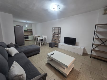 A 2+1 apartment is available for rent at Wilson Square near the post office.