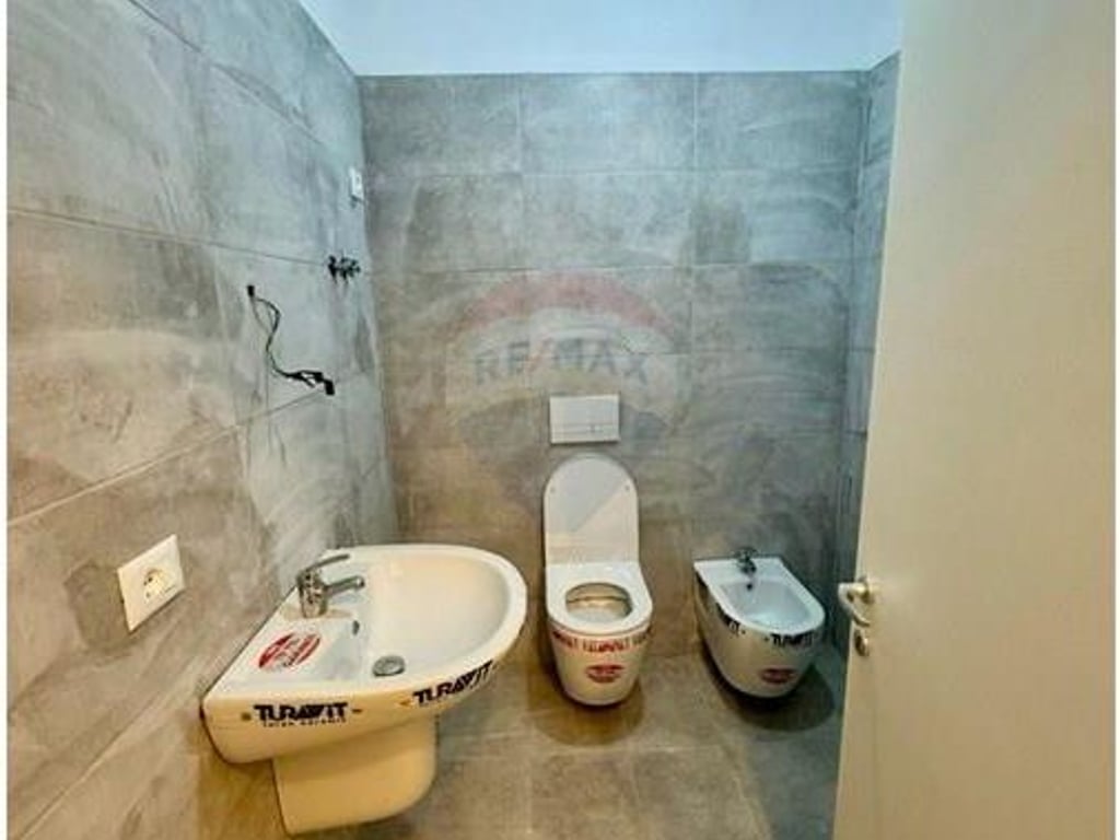 2+1 APARTMENT WITH PARKING FOR RENT IN UNIVERS CITY!