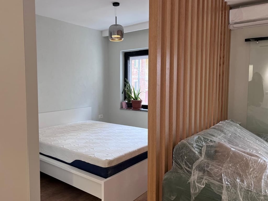 Si affitta monolocale nel centro di Tirana (acqua+luce+internet inclusi nel prezzo)