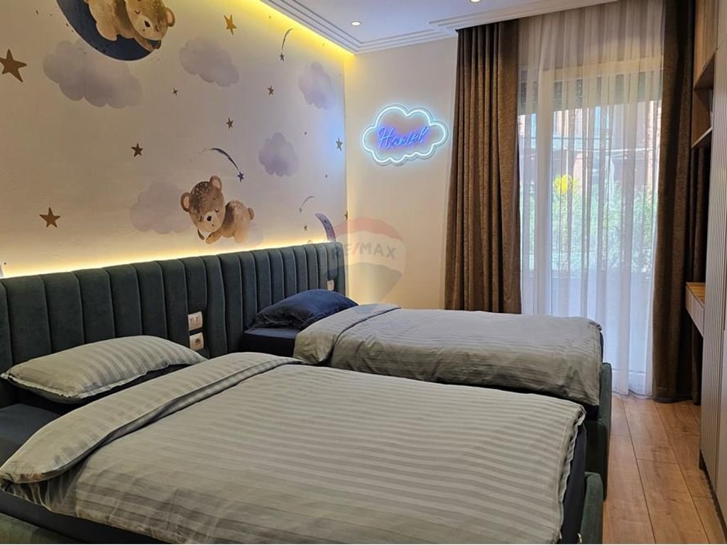 2+1+2 apartment for sale in Residence in Teg!