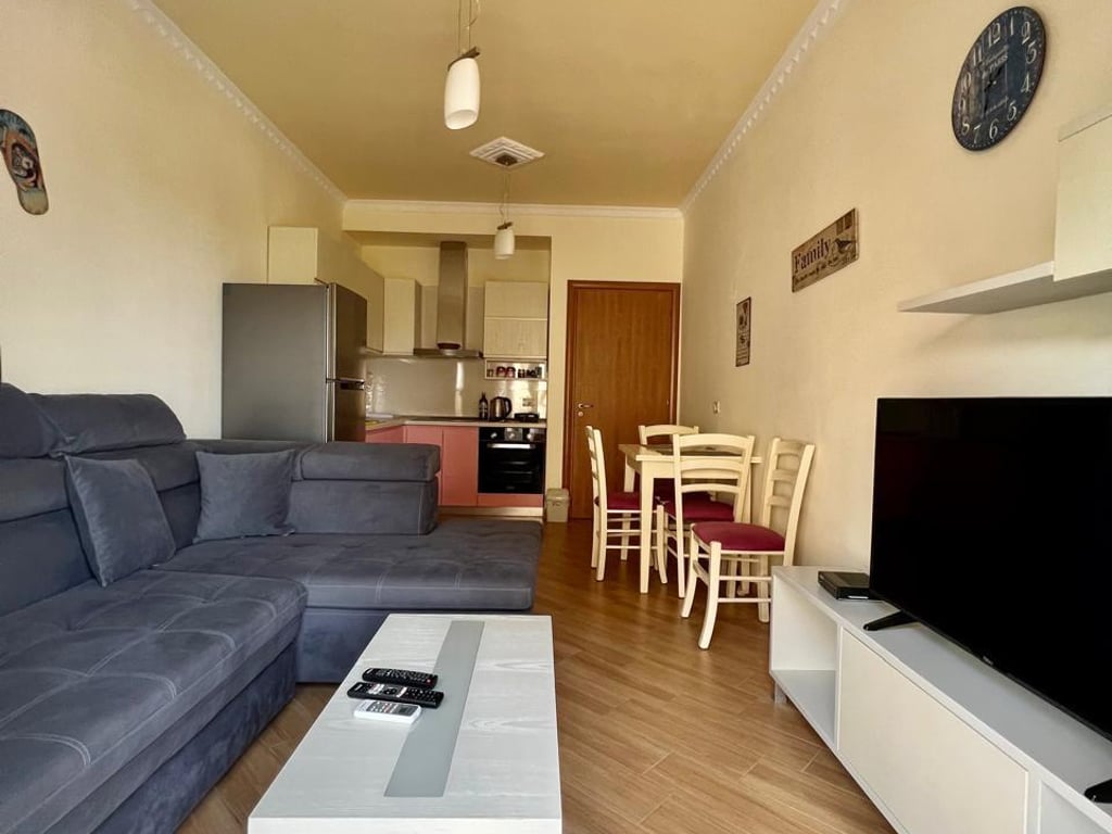 APARTMENT 1+1 FOR SALE ON THE LUNGOMARE, VLORA.