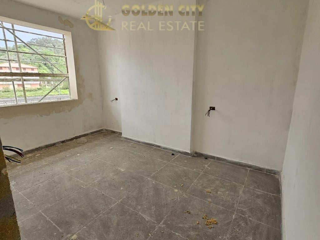 Shitet Apartament 1+1