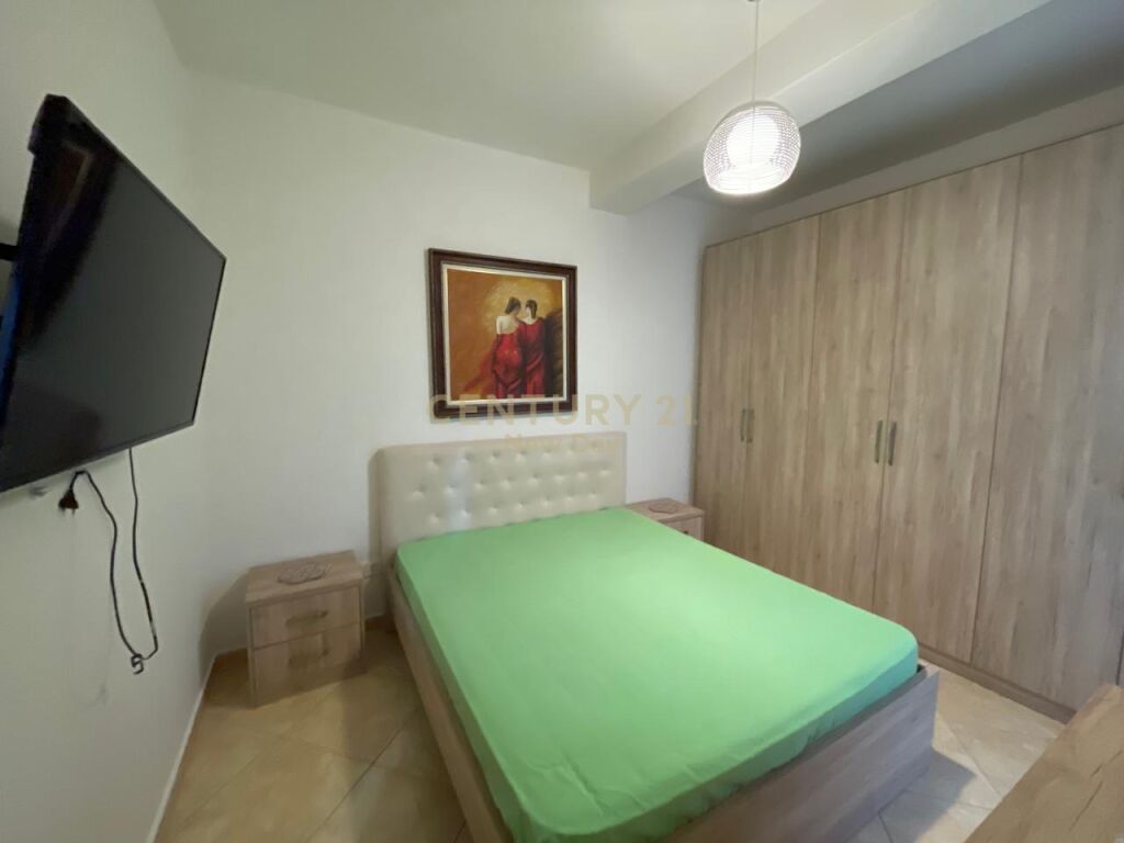 JEPET ME QIRA APARTAMENT 2+1 TEK SHKEMBI I KAVAJES!