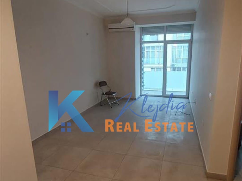 Office Space for Rent in Komuna e Parisit, Kika 2