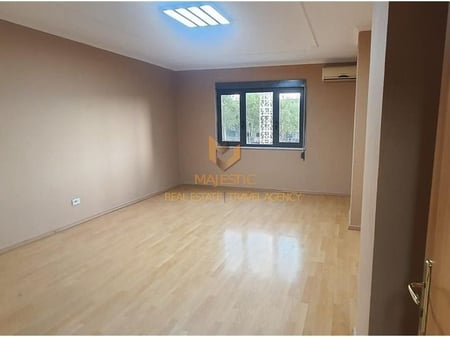 A 3+1+2 apartment is available for rent for offices in the center of Tirana, Rruga Kavajës.