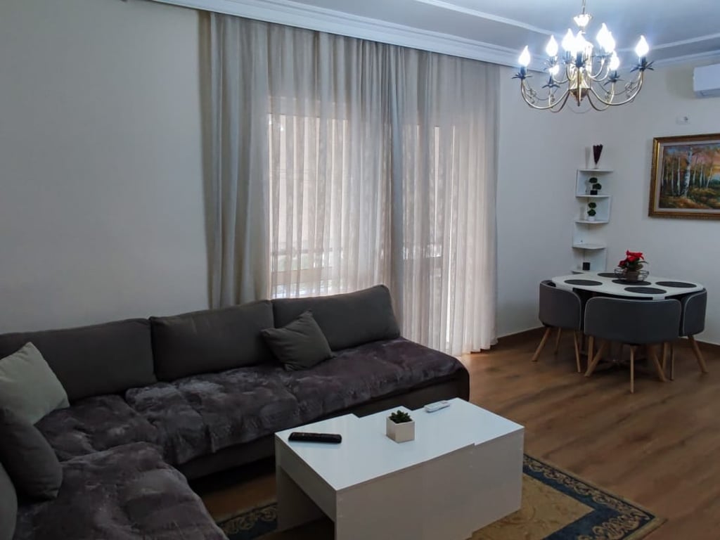Apartament 2+1 per qira Pazari i ri
