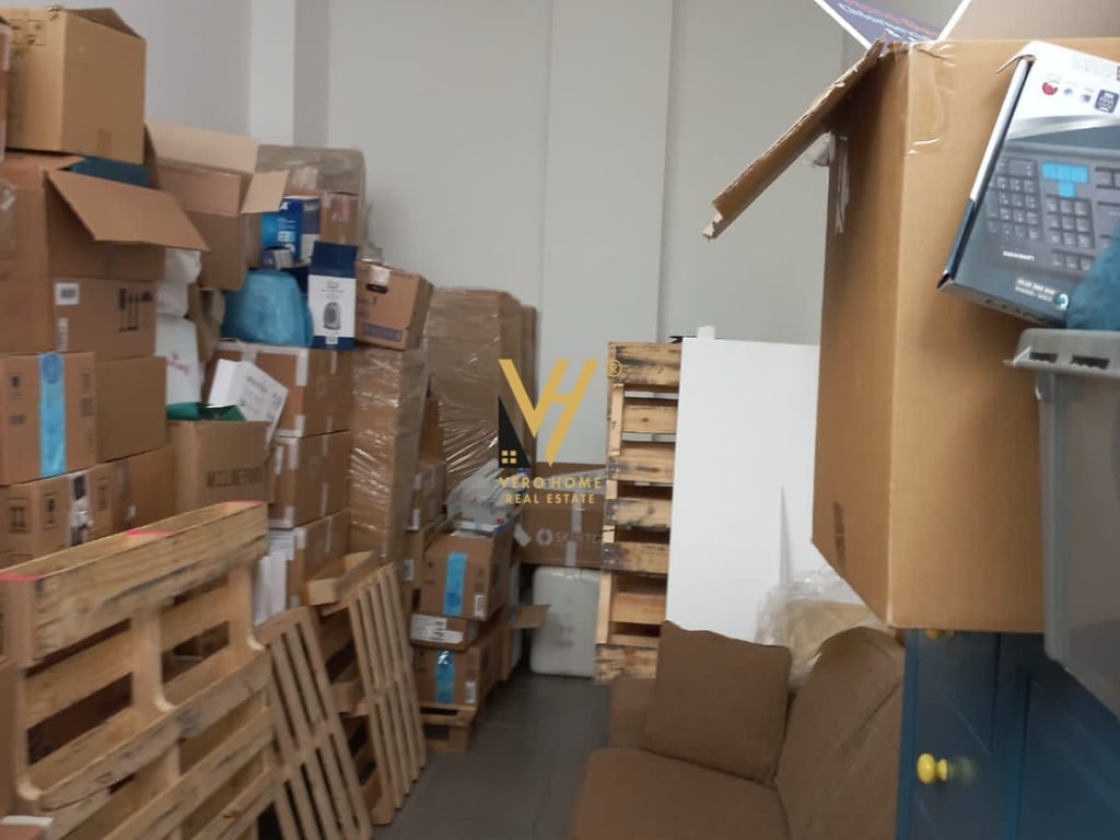 NEGOZIO 138 M2 AL GIARDINO ZOOLOGICO 300.000 EURO