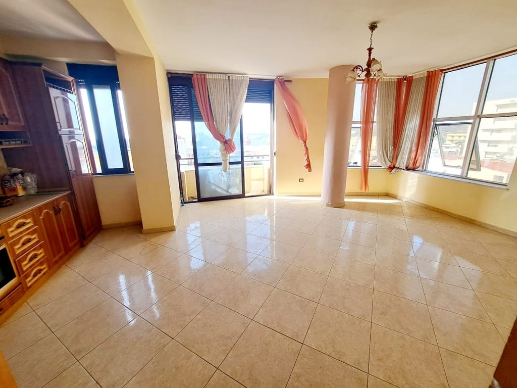 ❗️Shitet superapartament 3+1+2 tualete,shetitorja Kavaljon,Kavaje❗️