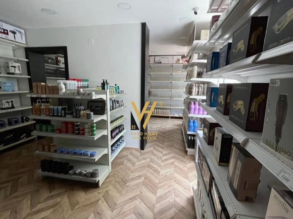 100 M2 SPACE FOR RENT IN BLOCK 2,200 EURO