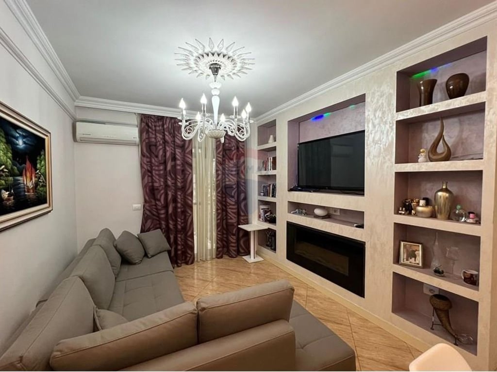 APARTAMENT 1+1 PER SHITJE TE 21 DHJETORI