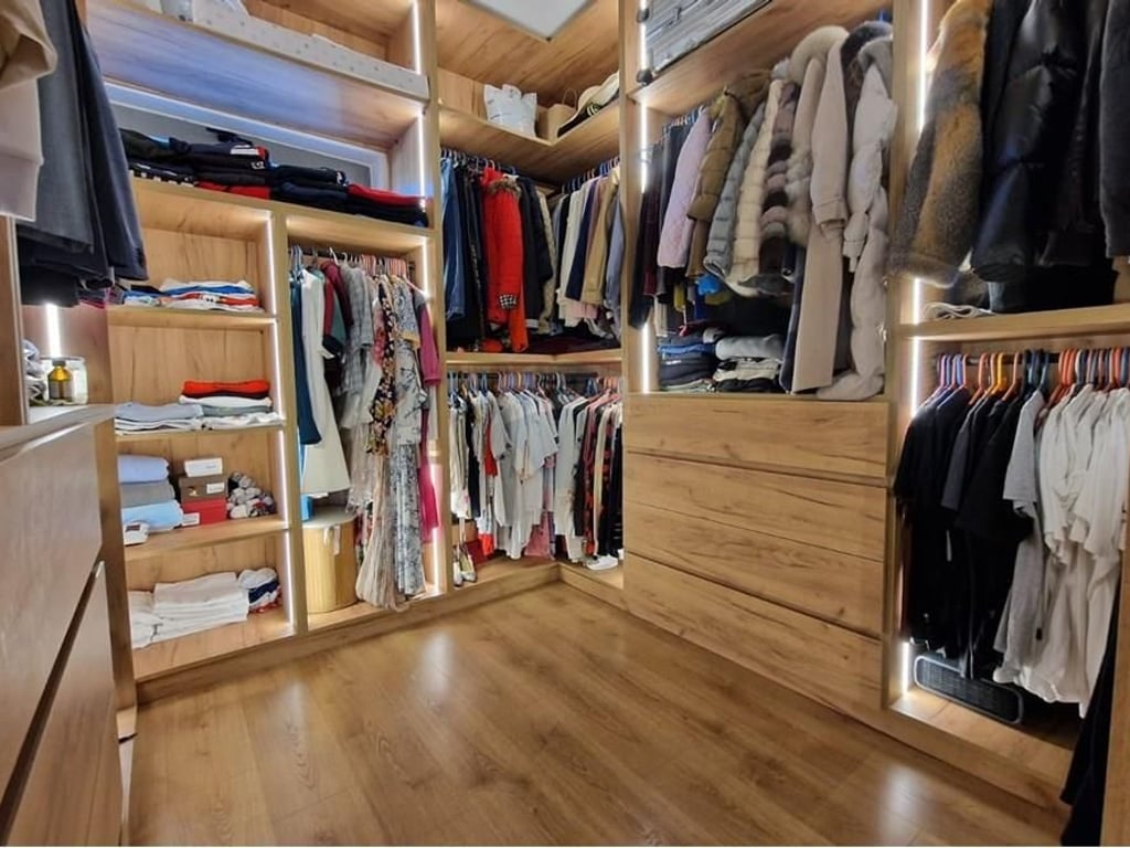 Villa di 3 piani in vendita vicino a TEG!