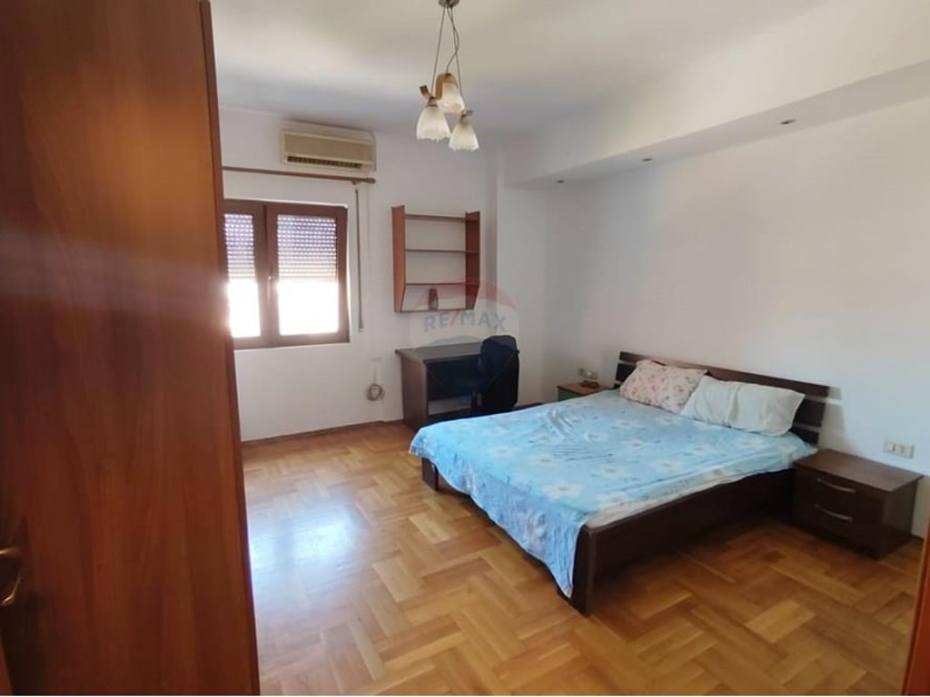 Appartamento in affitto 2+1+2 Via Kavajë.