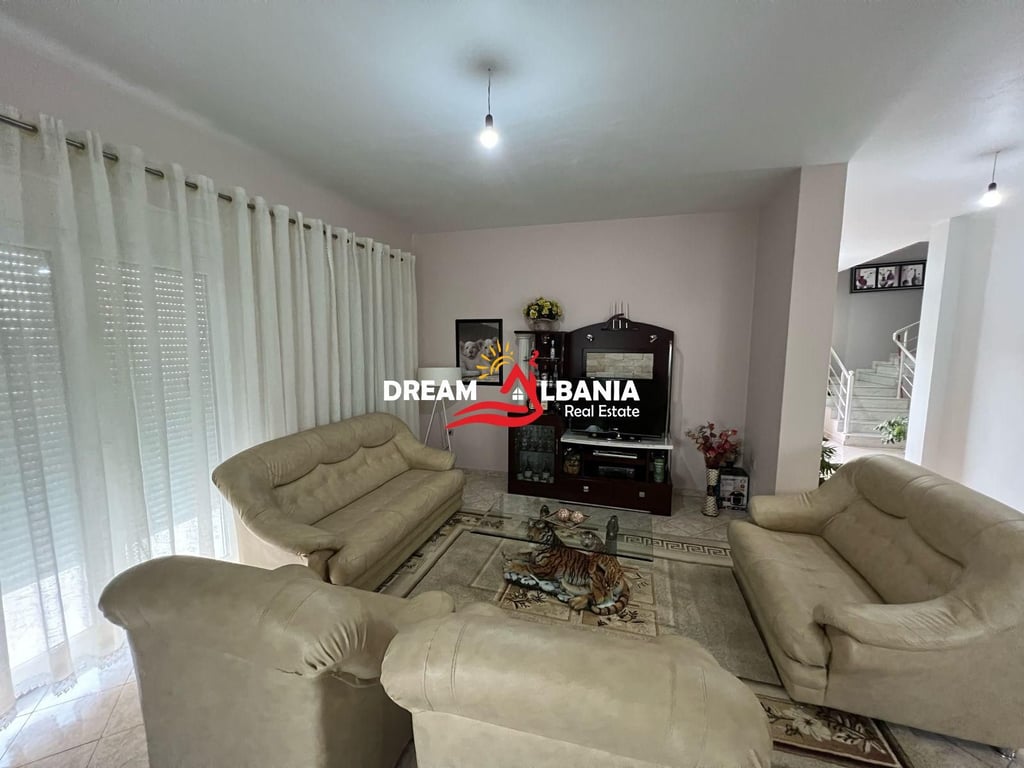 Vile me qera tek Rruga Elbasanit, prane “Cinco Cavalli” ne Tirane (ID 4251219)