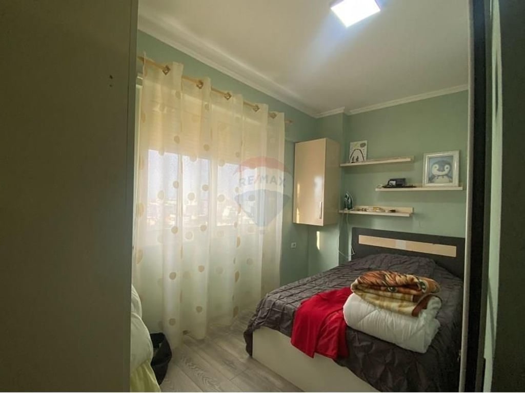Vendesi appartamento 2+1 in Via Kavajes!