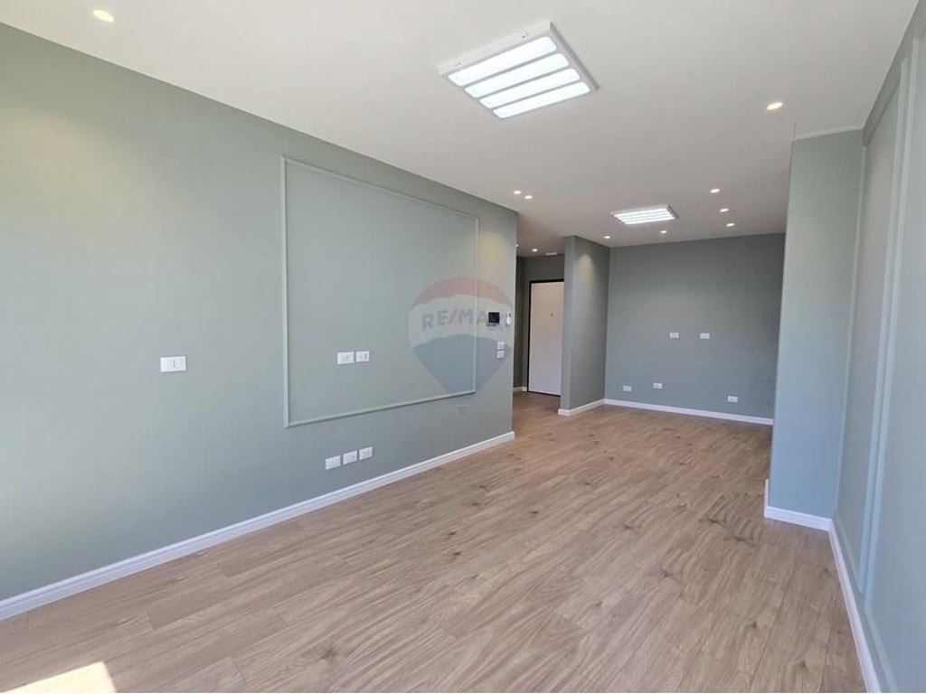 ---Zyre me qira tek Lake View----2 post parkime