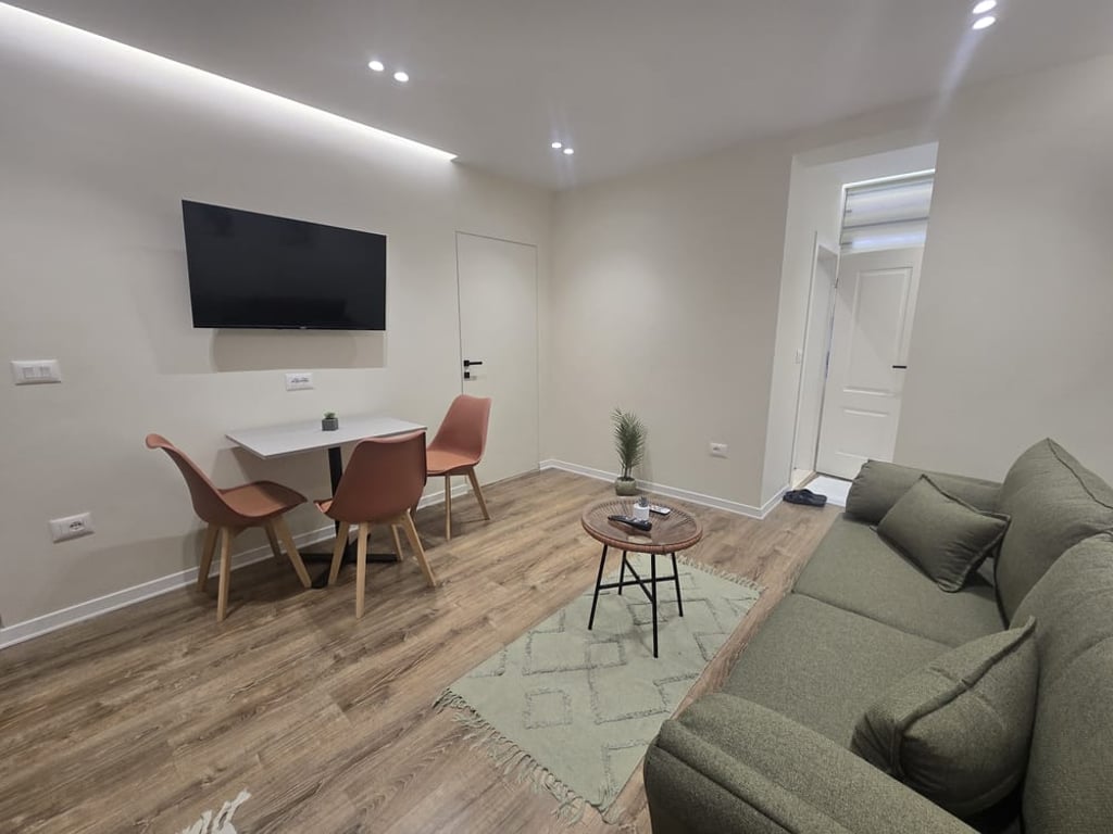 Apartament 1+1 &amp; Studio ne shitje, Pazari i Ri!