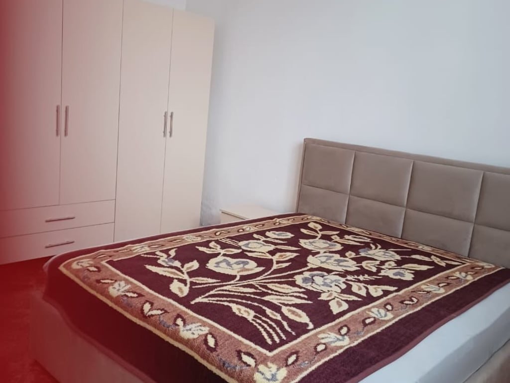 1+1 per qira ne Laprake, afer Kupoles