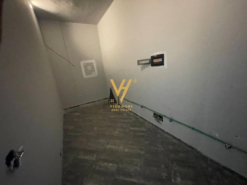 BUSINESS SPACE OF 60M2 FOR RENT IN ALI DEM 350 EURO