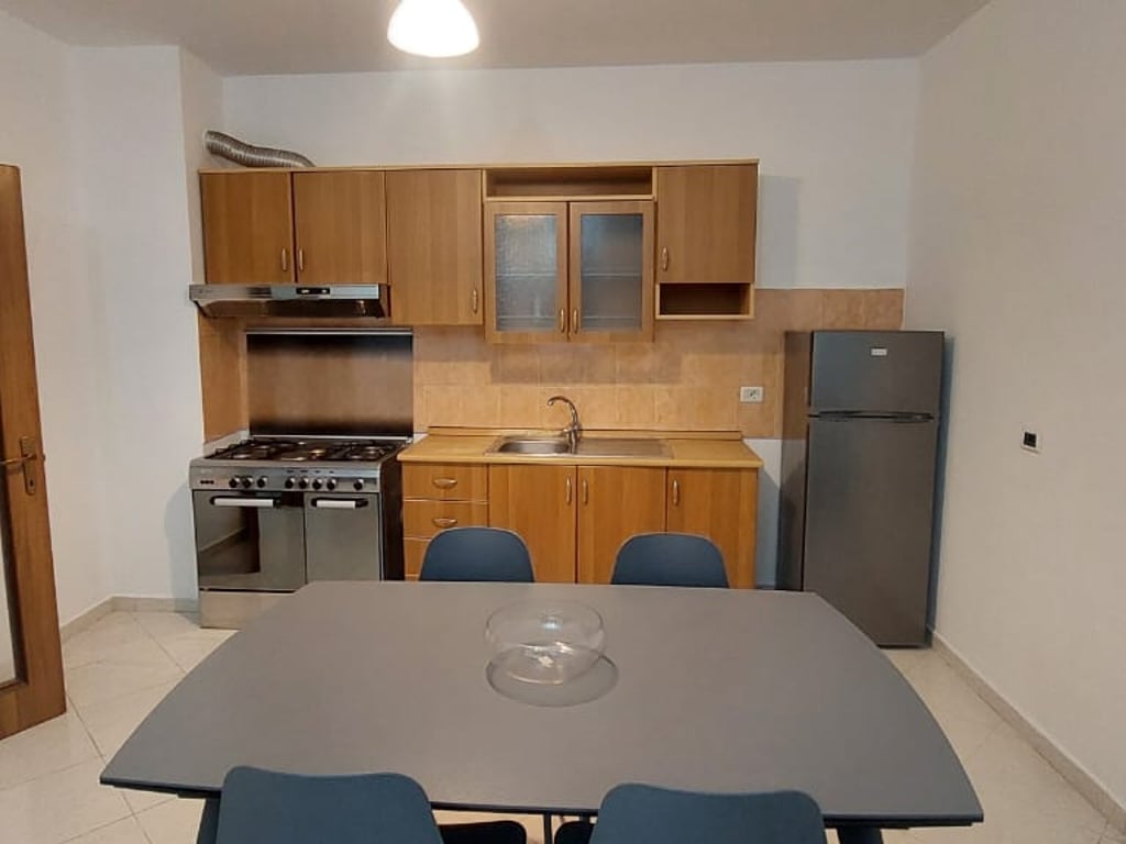 Appartamento 1+1 in Via Elbasanit