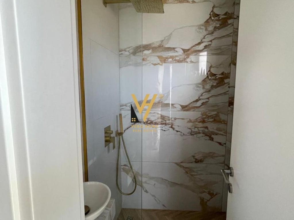 APARTMENT FOR SALE 3+1+2+3 BLOCK IN SARANDA 310,000 EURO