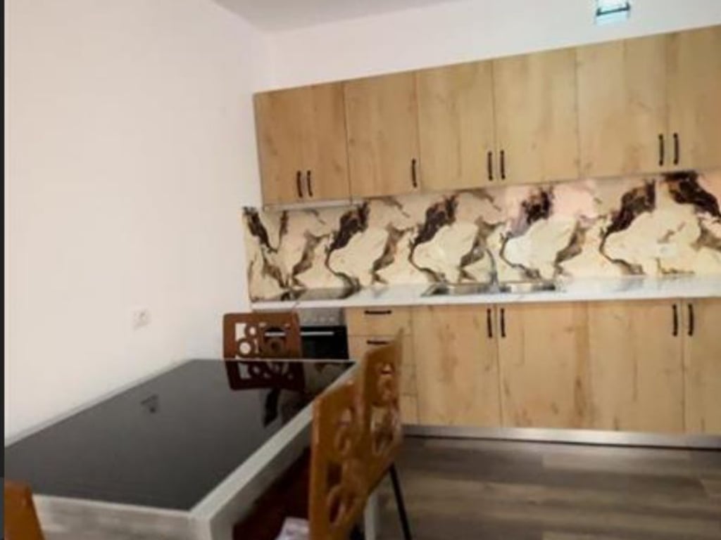 Appartamento in Affitto 2+1 a Shkoze (ID B2201296) Tirana