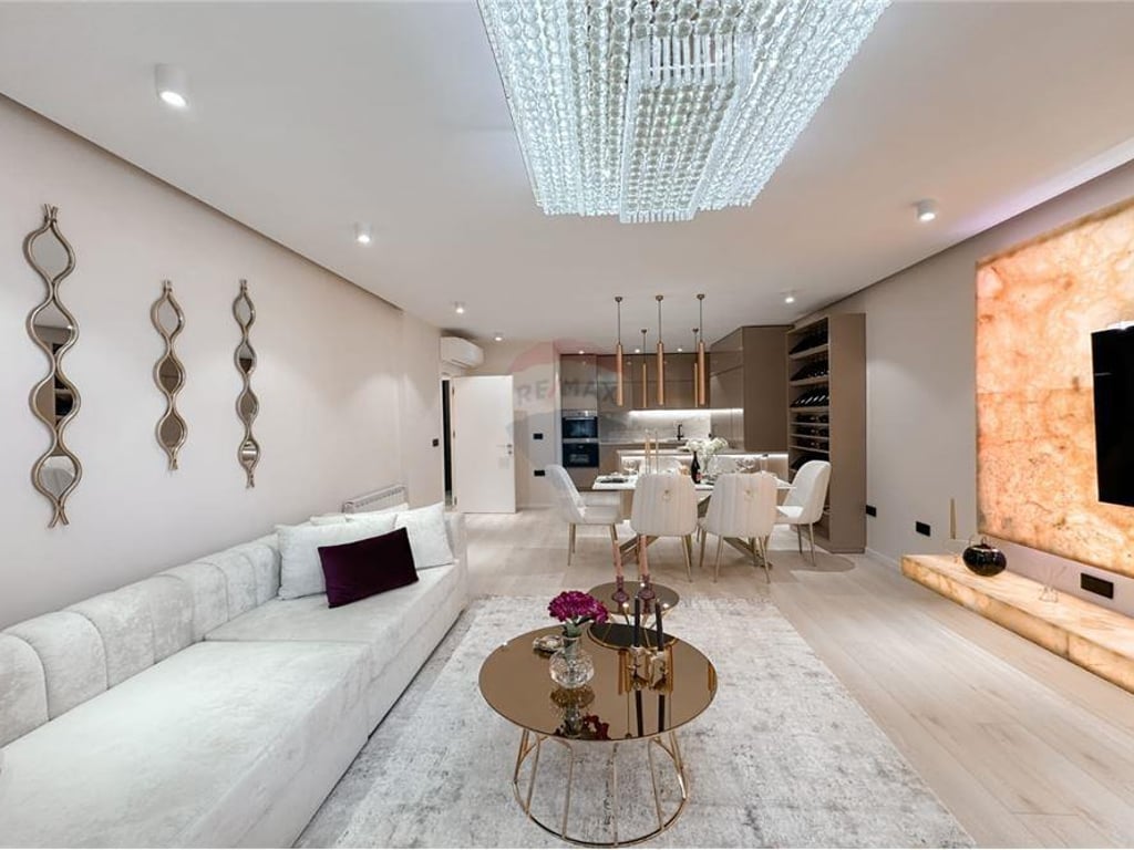 Apartament luksoz me qera 2+1