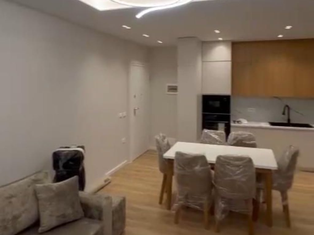 Apartament me qera 2+1