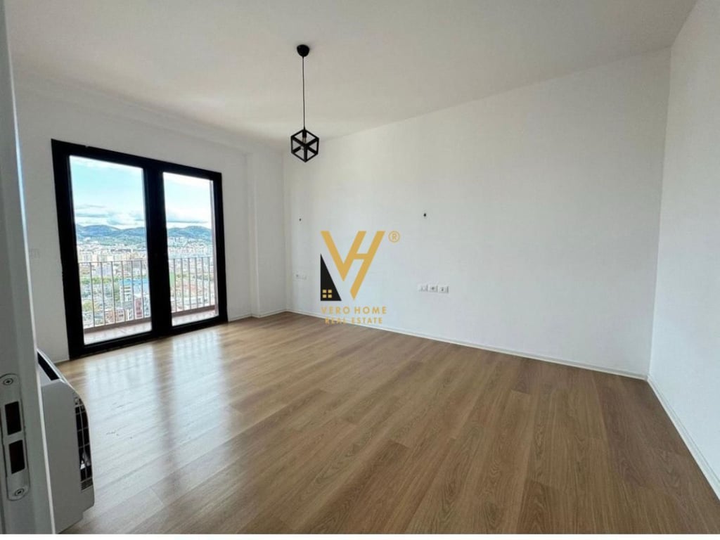 VENDESI APPARTAMENTO 3+1+2 IN GARDEN BUILDING, VIA KAVAJES 432.000 EURO