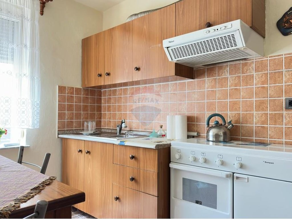 Apartament 1+1 me qira, rruga e Durresit!