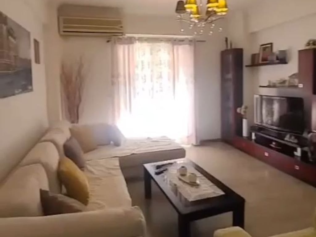 Jepet me qera apartament 2+1 ne Laprak Rr Dritan Hoxha