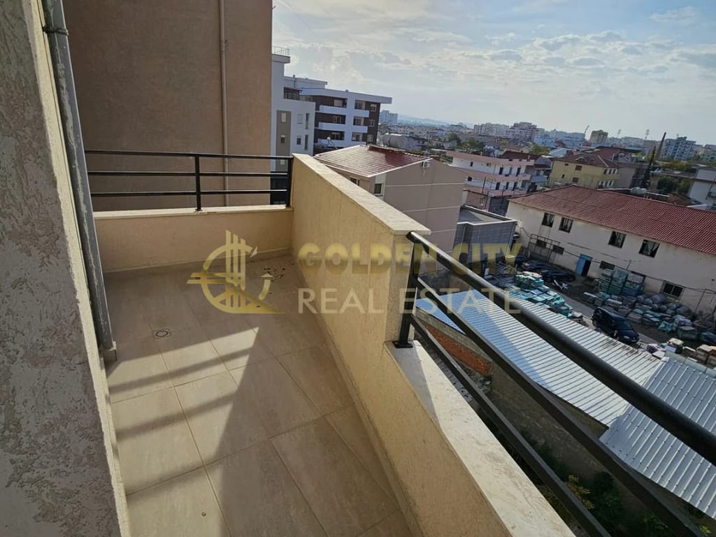 OKAZION Shitet apartament 2+1