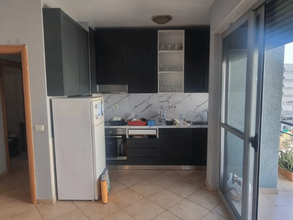Apartment 2+1 for sale in the Paris Commune.