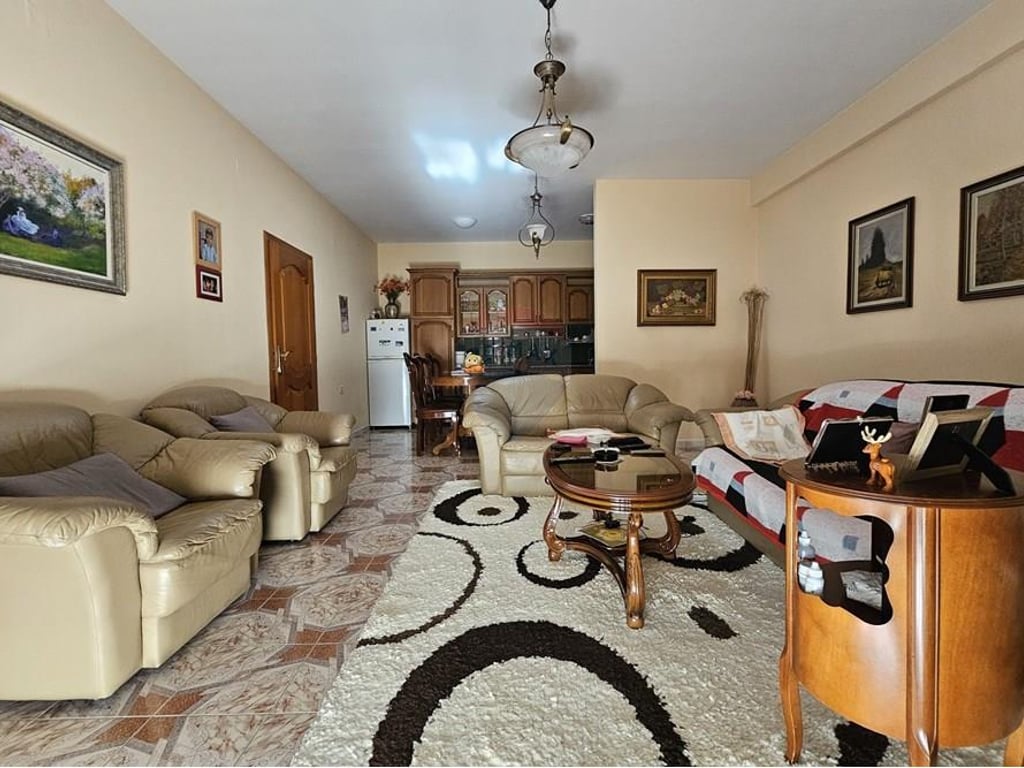 Appartamento 3+1+2 in Vendita a Shallvaret!