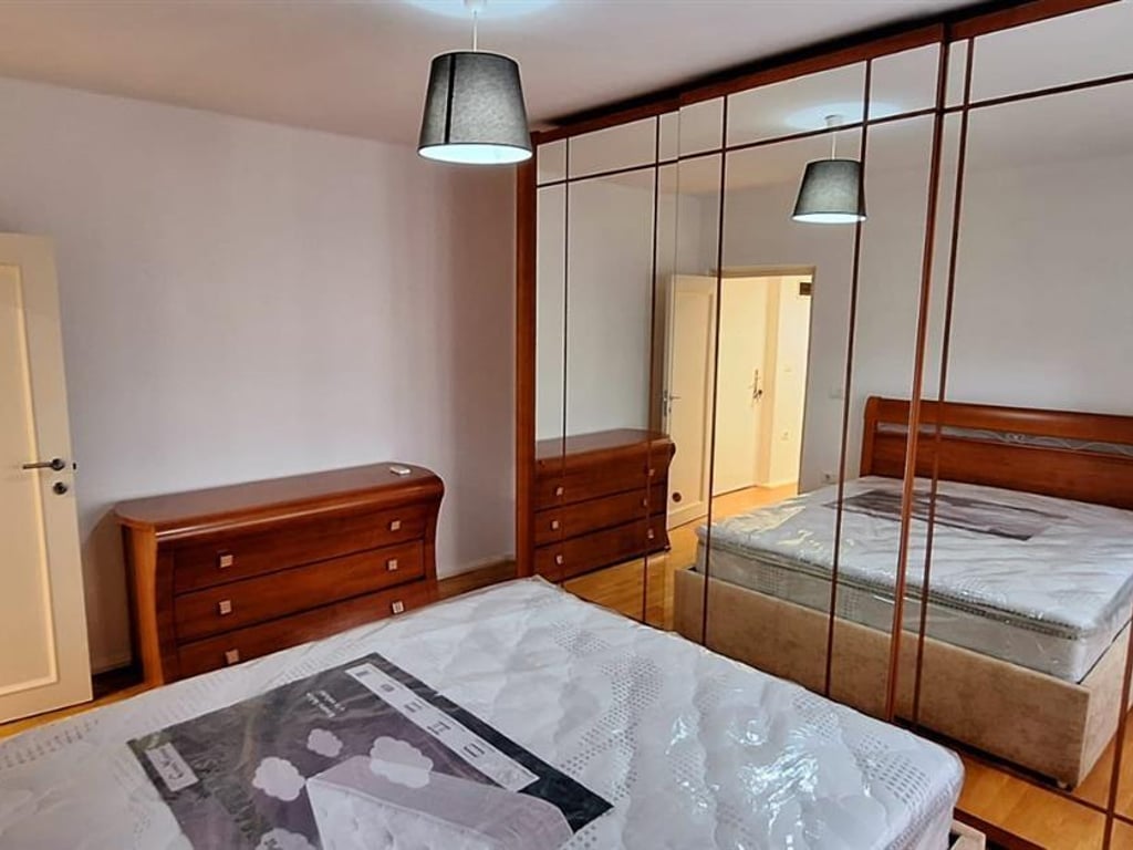 1+1 apartment for rent near Vasil Shanto/NSHRAK 450 euros.