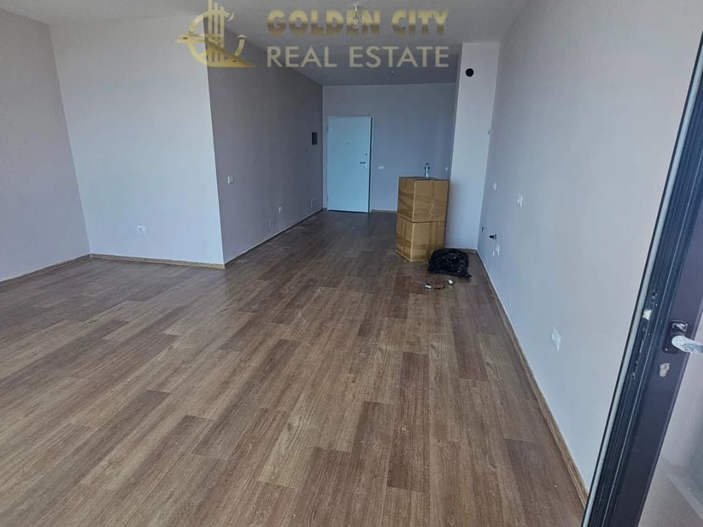 Vendesi super appartamento a Vollga.