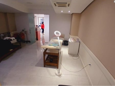 Aesthetic business Ambejnt is located on Rrapo Hekali Street!