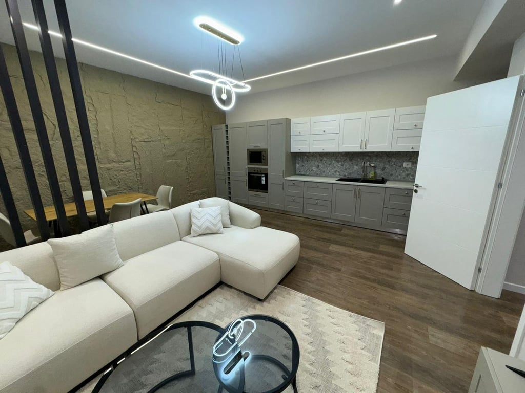 Kodra del Sole, Appartamento 1+1 in affitto, (700 Euro) + posto auto, Villa Aleksandros