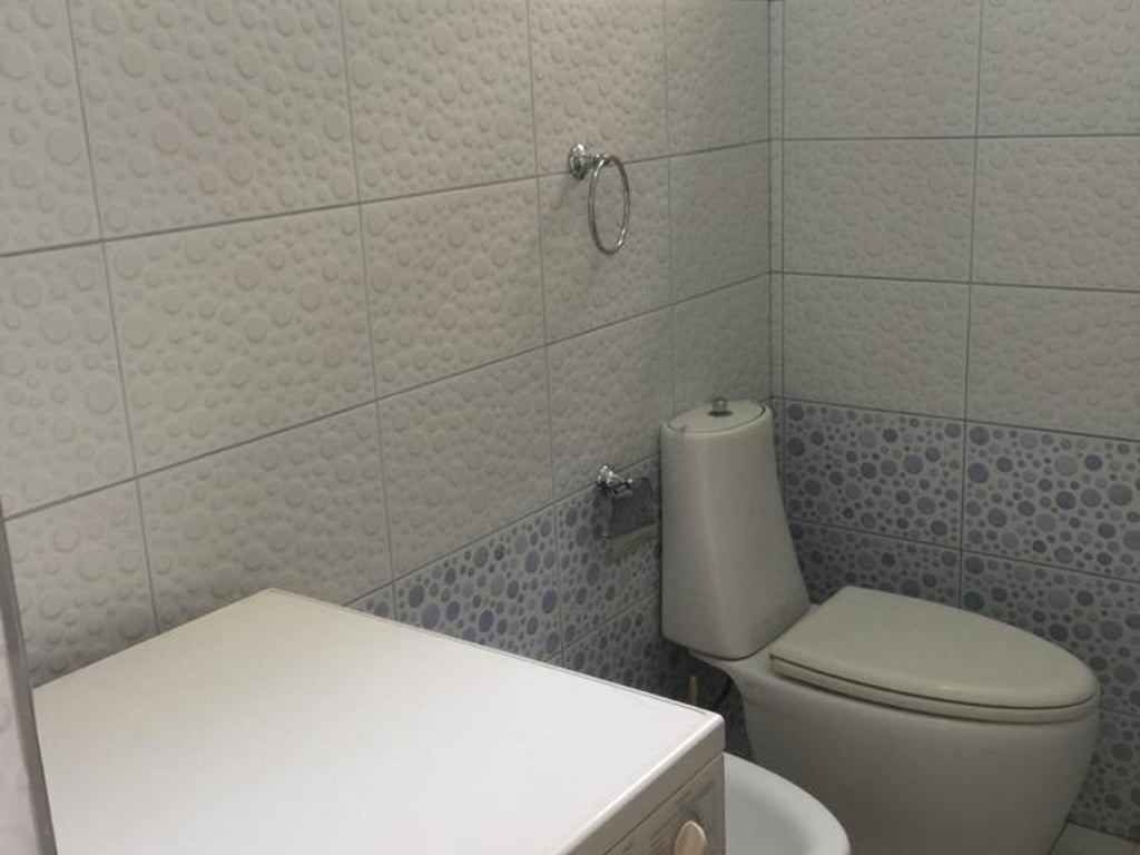 Jap me qera shtepi private me parkim  Rr sabaudin gabrani nj 5