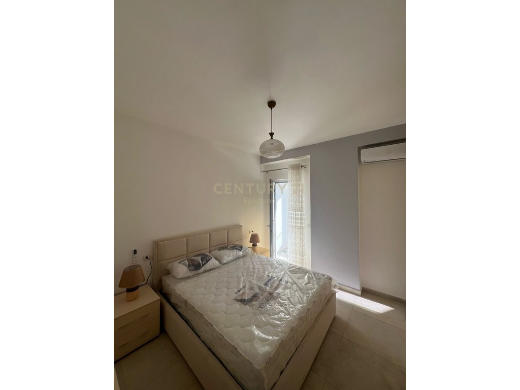 Jepet me qera apartament 1+1 te Tregu Industrial!