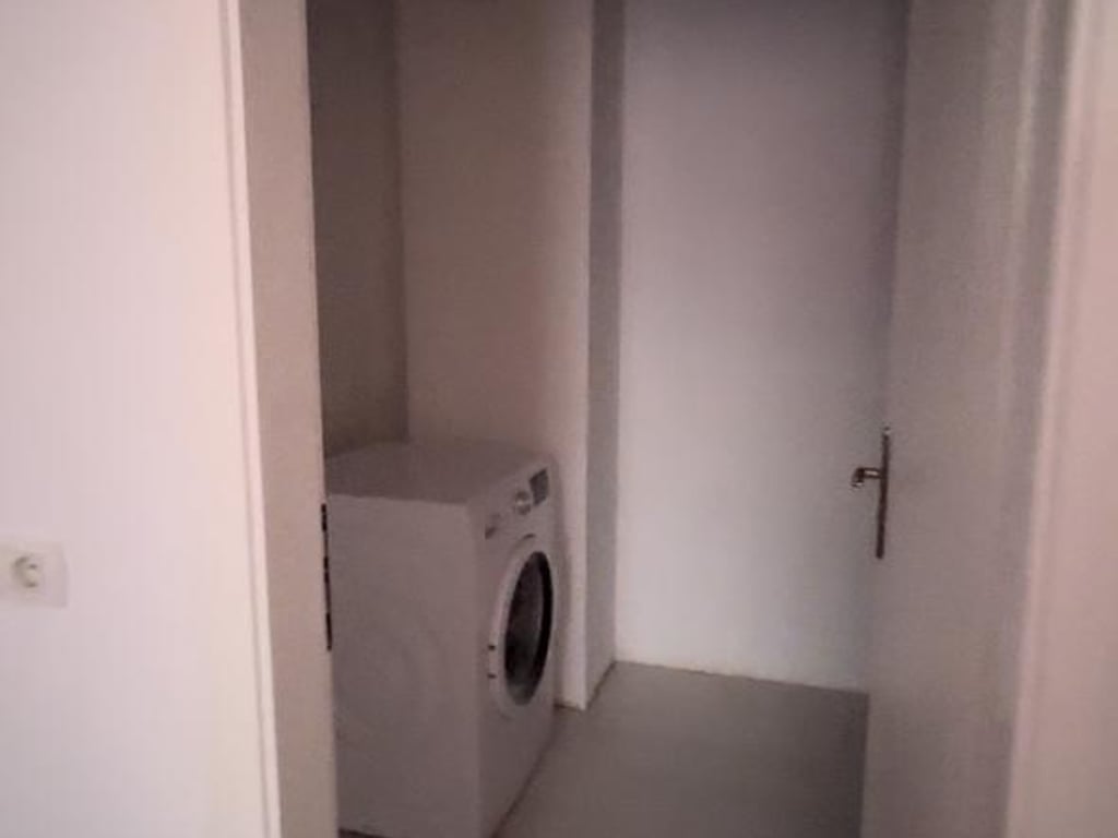 Apartament me qera  2+1