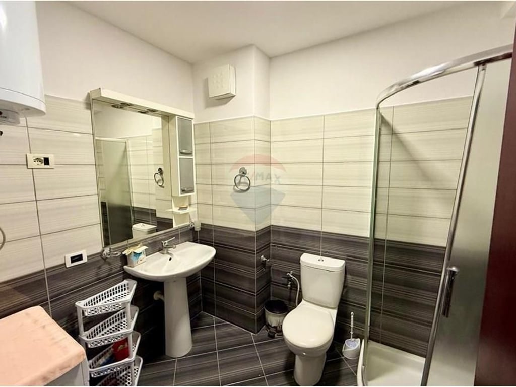 APARTAMENT 2+1 PER QIRA NE ASTIR