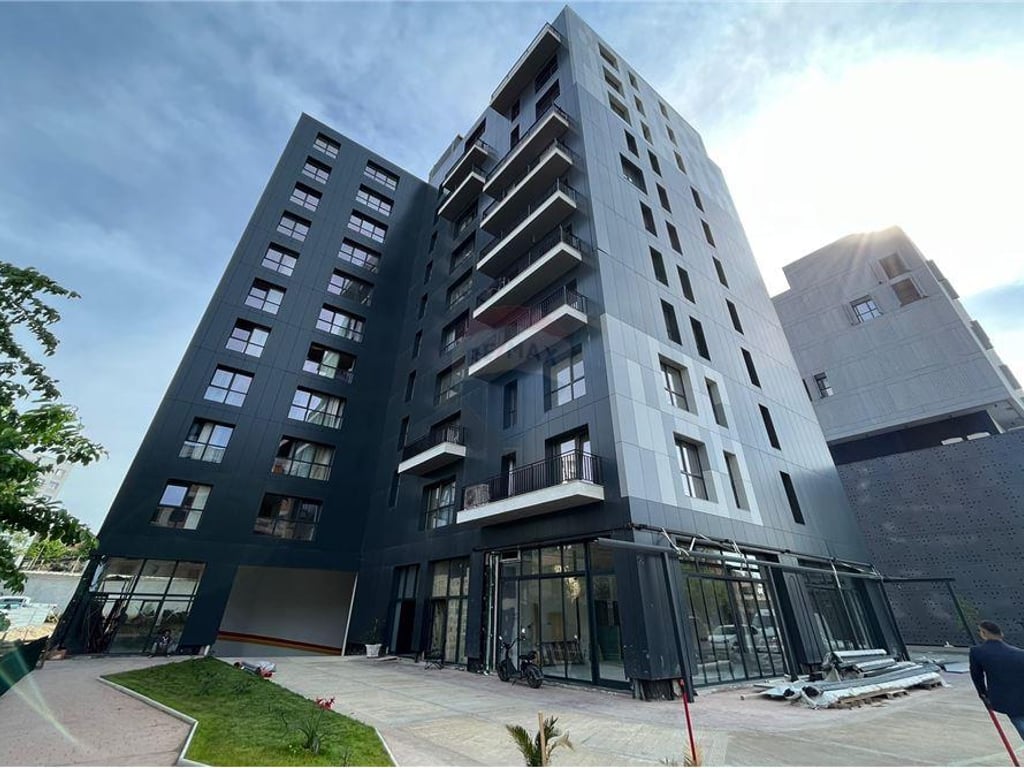 Appartamento 2+1+2 Accanto al Emerald Center!